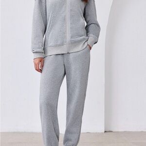NWT PINSPARK Women's Classic Gray Joggers B7
